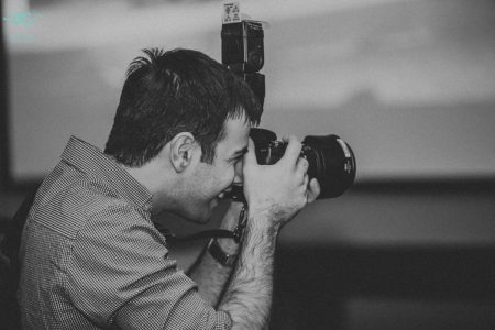 why should you hire a professional photographer for your wedding