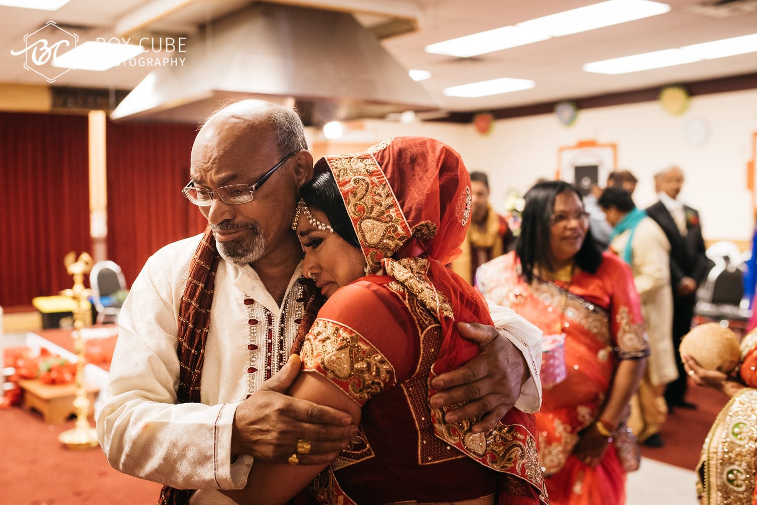 bond-wedding-at-hindu-society-of-alberta-hindu-wedding-royal-glenora-club-wedding-edmonton-wedding-photographers-box-cube-photography-2016-66