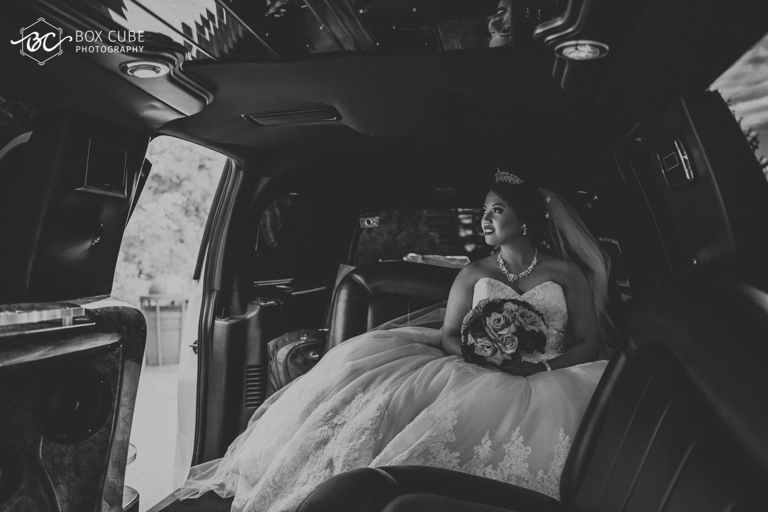 edmonton-chinese-alliance-church-wedding-double-tree-by-hilton-wedding-box-cube-photography-1-of-59