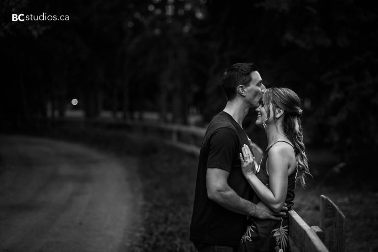 170911_0050-edmonton-engagement-photographer-engagement-session-victoria-park 170911_0050-edmonton-engagement-photographer-engagement-session-victoria-park
