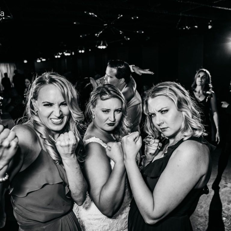 4857_wed_stacey-calgary-wedding-photographers-wedding-at-the-baron-1500×1500-1.jpg