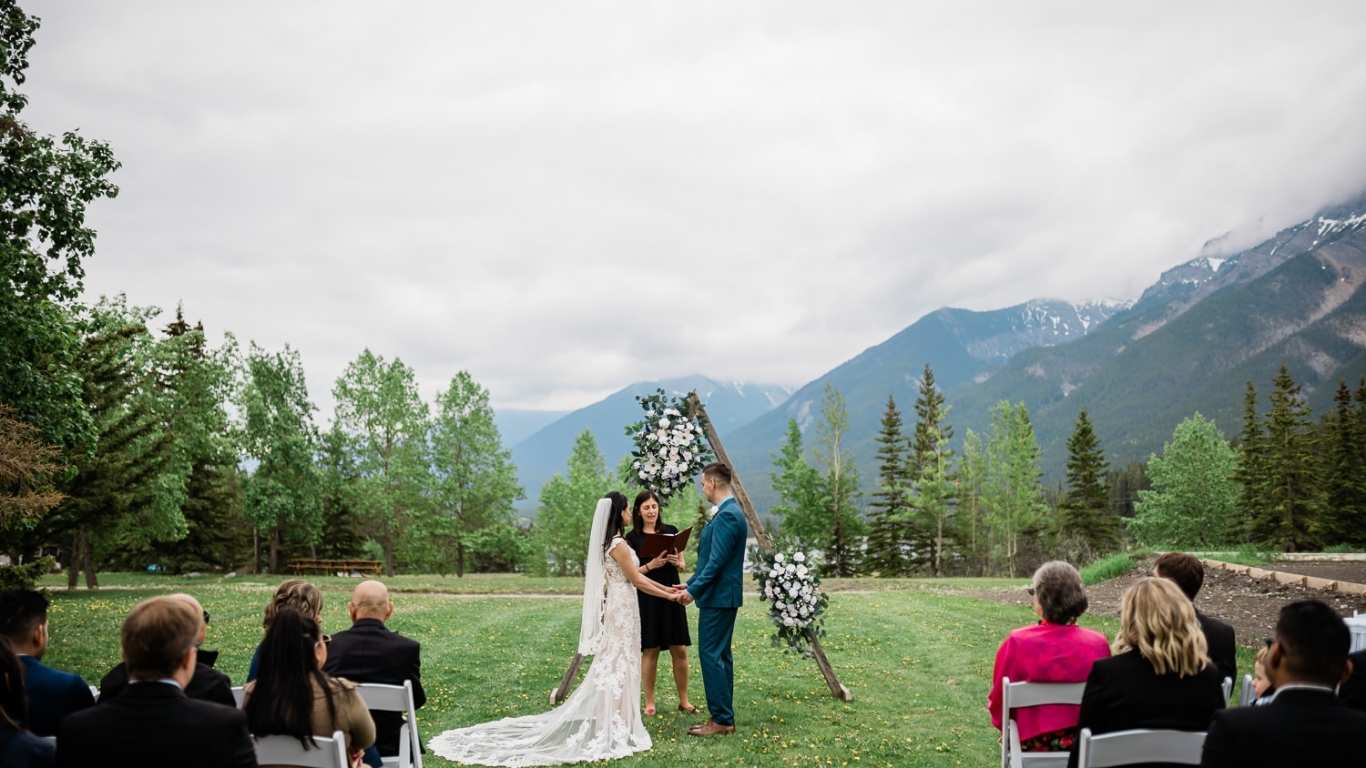 Local Photographer Vs Travel Photographer in Calgary