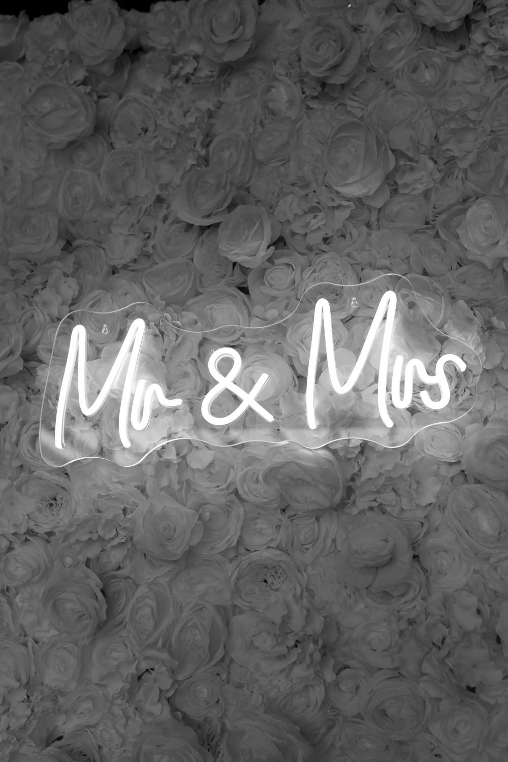 giant letter mr and mrs backdrop